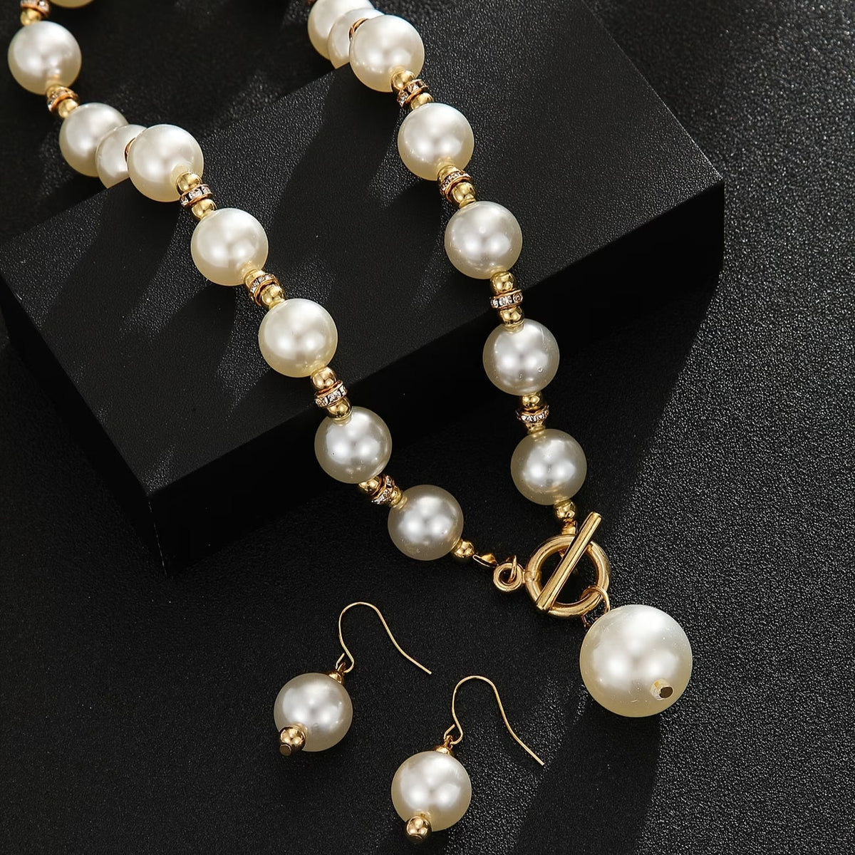 Chunky Pearl Statement Necklace Set