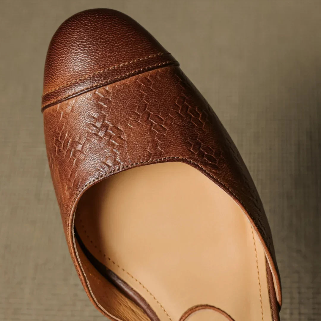 Neiro Genuine Leather Pumps