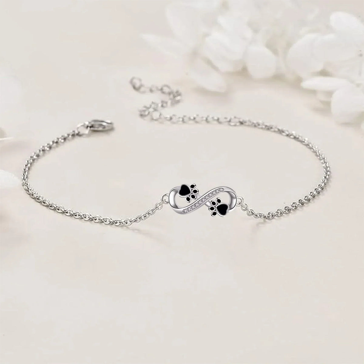 Effortless Silver Paw Bracelet