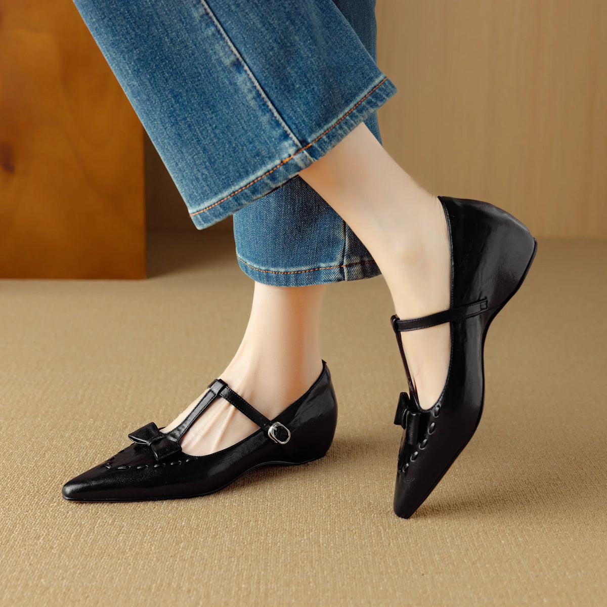 Darlyn Genuine Leather Pumps