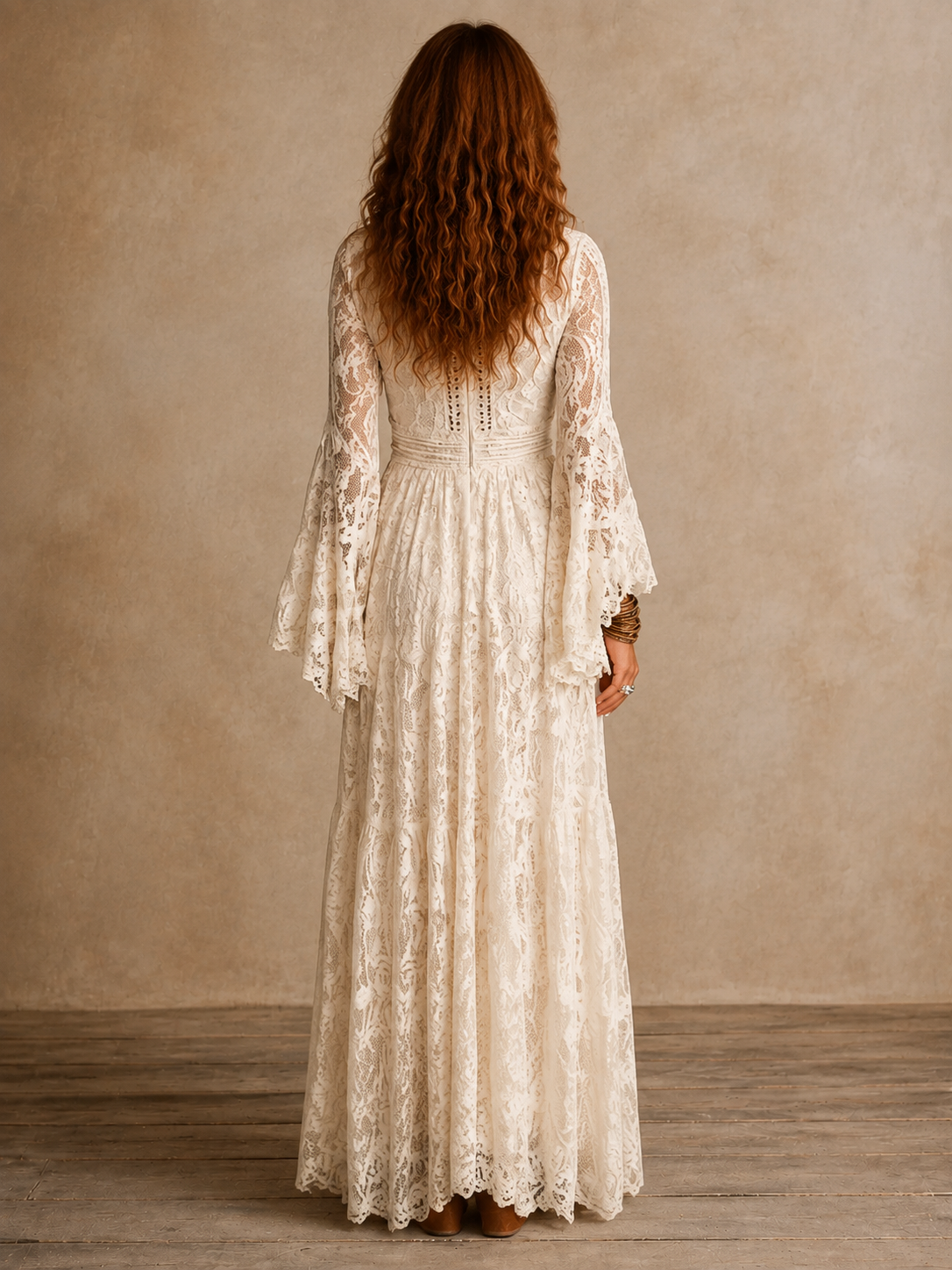 Petronella | Soft Bell Sleeve Maxi Dress